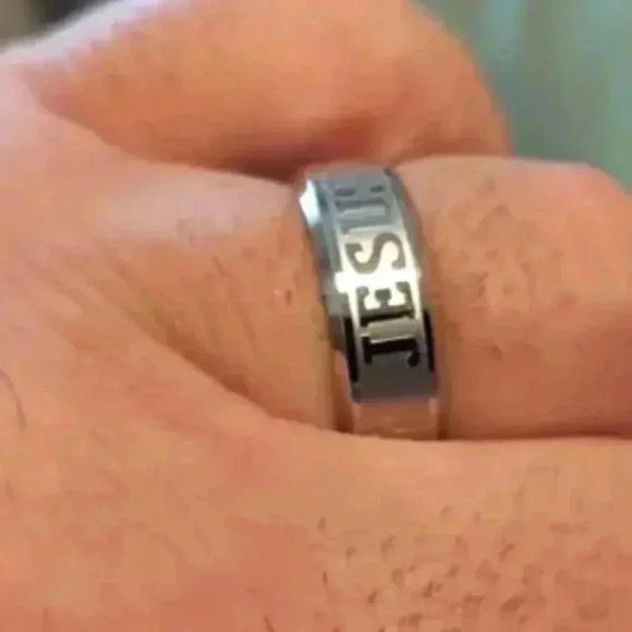 Jesus Cross Ring Silver Mens Size 10 - Picture 2 of 2